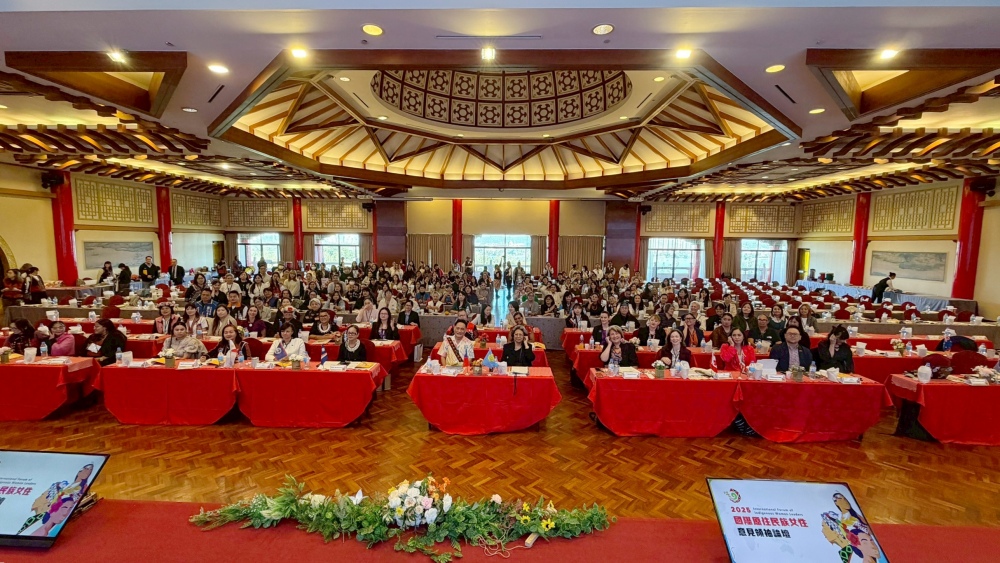 2025年國際原住民族女性意見領袖論壇 12國家27名外賓及2百名民眾共襄盛舉 2 20251211%E5%9C%8B%E9%9A%9B%E5%8E%9F%E4%BD%8F%E6%B0%91%E6%97%8F%E5%A5%B3%E6%80%A7%E6%84%8F%E8%A6%8B%E9%A0%98%E8%A2%96%E8%AB%96%E5%A3%87 1