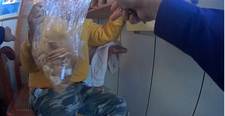 4歲男童赤腳迷途高美濕地　熱心民眾與警方接力助平安返家