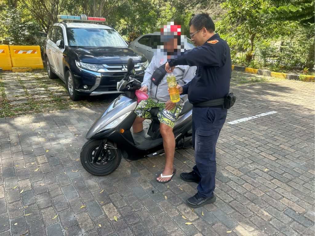外籍遊客太魯閣遊玩遇拋錨 天祥派出所協助加油續旅程