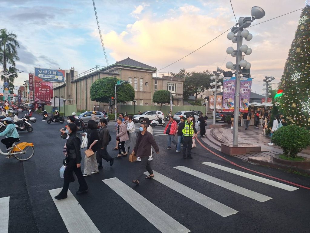 屏東分局增派警力全面強化重要活動與車站安全維護