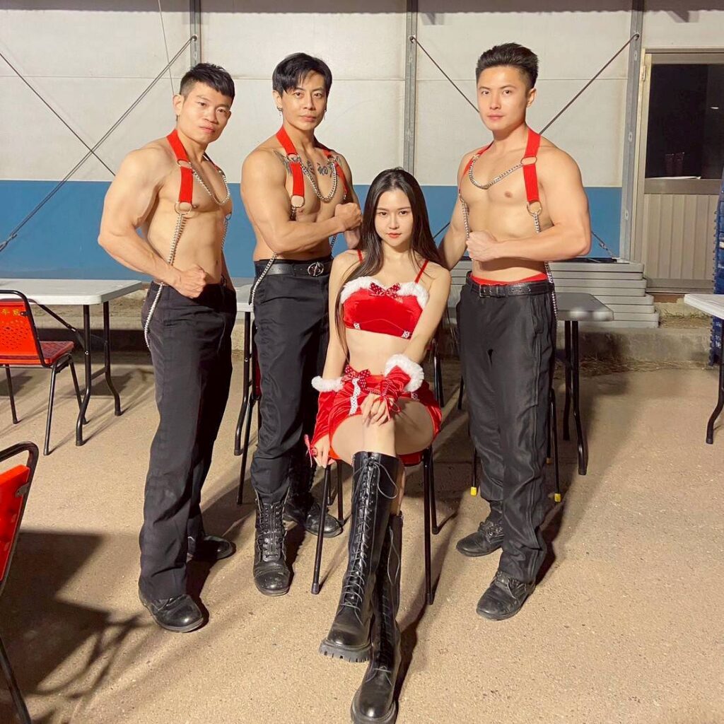 LINE ALBUM %E6%96%B0%E8%81%9E%E5%AA%92%E9%AB%94%E5%8F%AF%E7%94%A8%E7%9A%84%E7%85%A7%E7%89%87%E7%B4%A0%E6%9D%90 251222 4 1024x1024 1