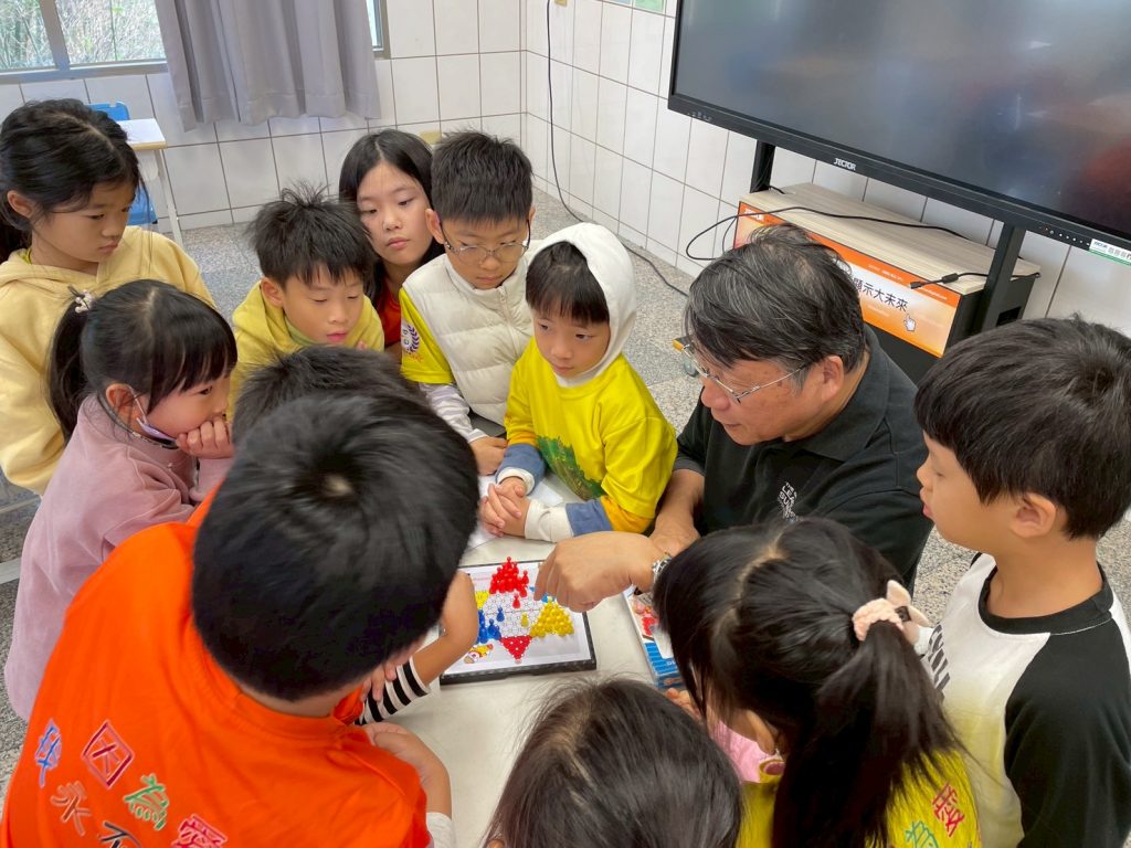 社會情緒教育SEL 可以提供學生幸福思維升學習力與健康心理的解方