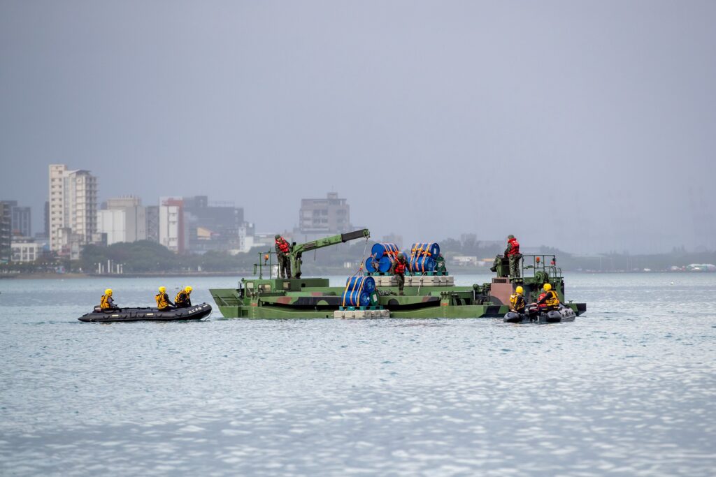 S 72056921 1024x683 1