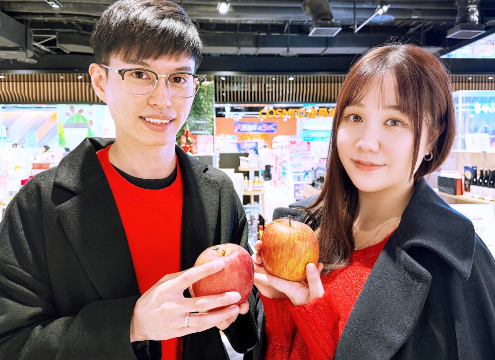 「善」循環、送「蘋」安 桃園遠百元旦起串聯多項公益開啟2026「善」循環消費滿額換弘前蘋果