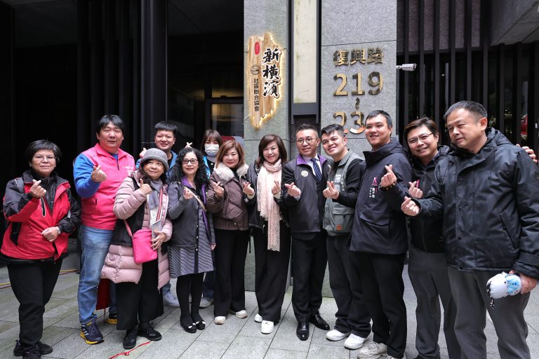 基隆新橫濱社區接駁車正式通車 雙路線啟用提升通勤便利