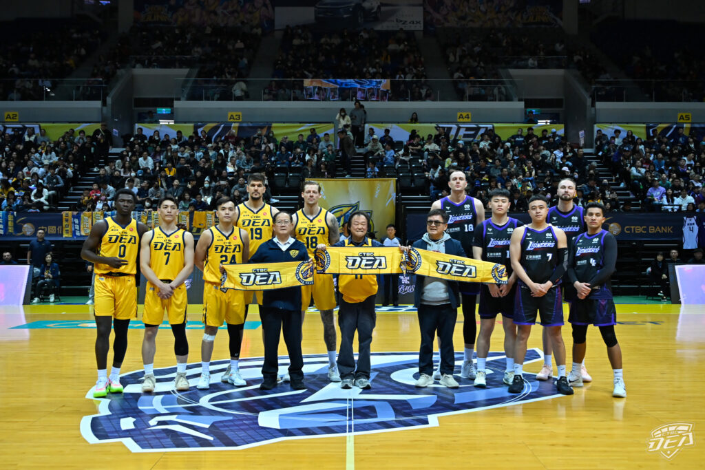 邀請魅力席捲全台的王世堅委員開球 中信特攻力拚2026年首戰勝利 10 SUN7480 1024x683 2