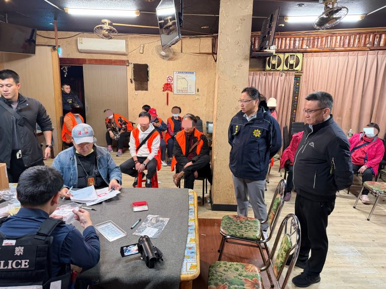 年關掃賭不手軟 中壢警破獲卡拉OK掩護天九牌賭場 28人遭查緝到案