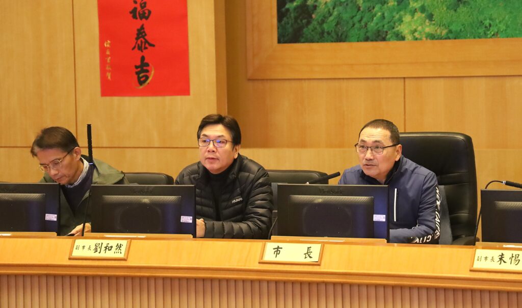 %E5%B8%82%E9%95%B7%E4%BE%AF%E5%8F%8B%E5%AE%9C%E8%82%AF%E5%AE%9A%E6%95%99%E8%82%B2%E5%B1%80%E4%BB%A5%E6%99%BA%E6%85%A7%E6%B2%BB%E7%90%86%E6%94%AF%E6%92%90%E6%95%99%E8%82%B2%E6%94%BF%E7%AD%96%E6%8E%A8%E5%8B%95