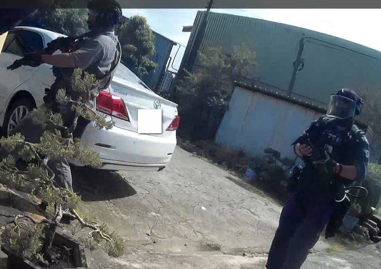 假投資詐騙假冒名師　高雄檢警破獲詐欺洗錢集團逮26人