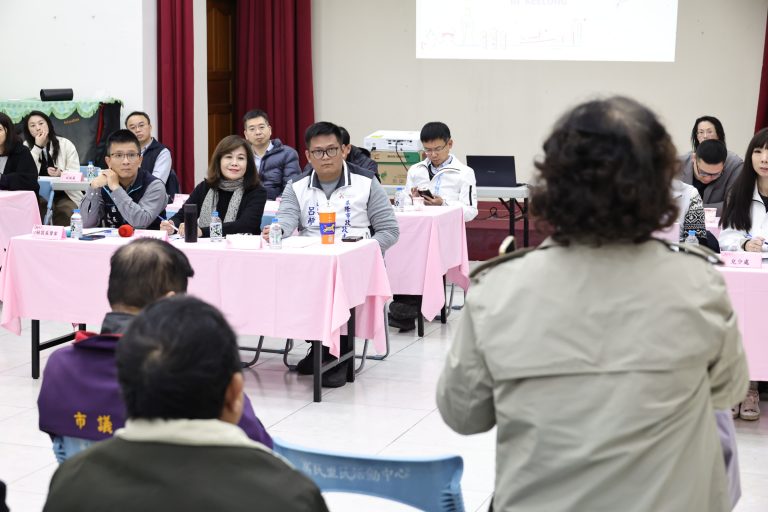 基隆七堵公民座談會登場　副市長邱佩琳與里民面對面傾聽建言