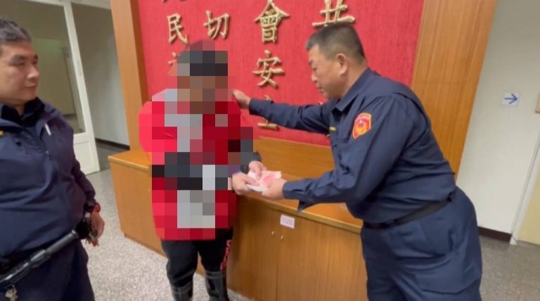 外送員萬元餐費掉落路中　烏日警調監視器「以車追人」助失而復得