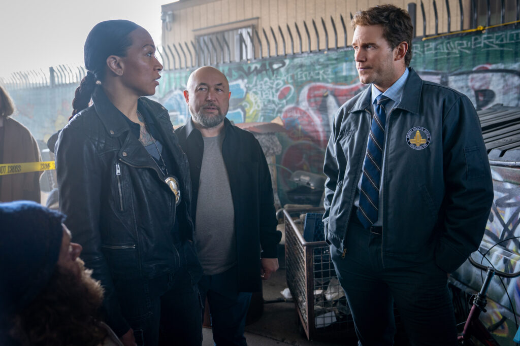 星爵克里斯普瑞特《關鍵公敵》登頂北美票房 90分鐘AI法庭倒數燒腦開審 3 %E4%B8%AD%E5%B0%8E%E6%BC%94%E6%8F%90%E9%BB%98%E8%B2%9D%E5%85%8B%E6%9B%BC%E6%AF%94%E6%89%98%E5%A4%AB%E6%8C%87%E5%B0%8E%E5%85%A9%E4%BD%8D%E4%B8%BB%E8%A7%92 1024x682 1