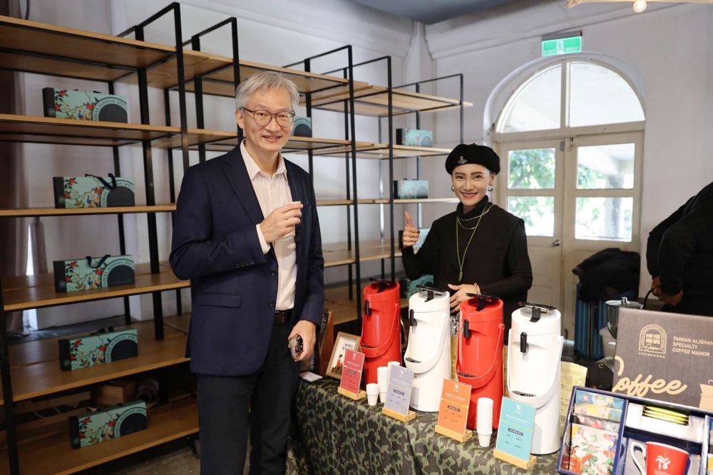 02%E5%98%89%E7%BE%A9%E7%B8%A3%E9%95%B7%E7%BF%81%E7%AB%A0%E6%A2%81%E8%88%87%E5%90%88%E5%BA%AB%E4%BA%BA%E5%A3%BD%E5%89%AF%E7%B8%BD%E7%B6%93%E7%90%86%E5%94%90%E5%AE%9C%E7%AB%8B