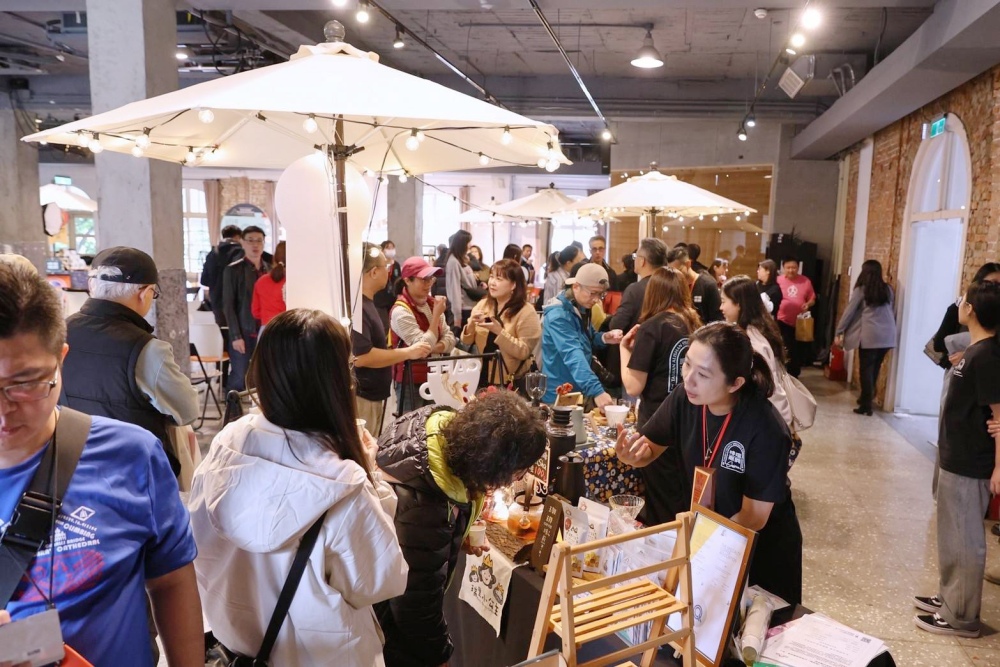 03%E5%98%89%E7%BE%A9%E7%B8%A3%E9%95%B7%E7%BF%81%E7%AB%A0%E6%A2%81%E8%88%87%E5%90%88%E5%BA%AB%E4%BA%BA%E5%A3%BD%E5%89%AF%E7%B8%BD%E7%B6%93%E7%90%86%E5%94%90%E5%AE%9C%E7%AB%8B