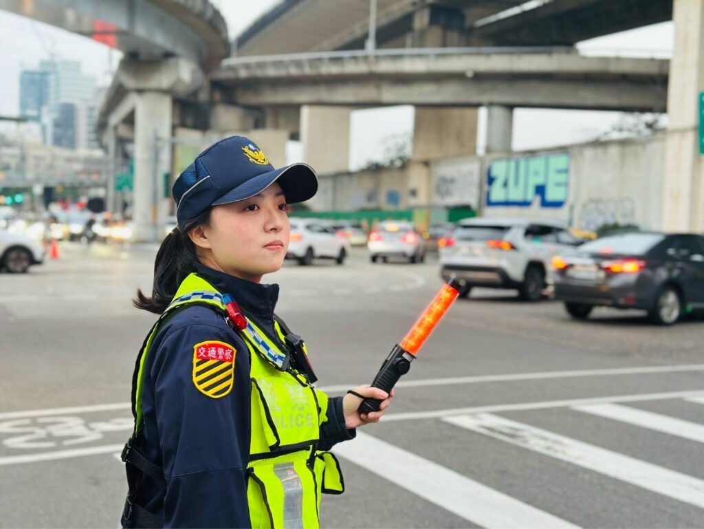 年貨大街熱鬧登場!大同警分局全力維安 守護民眾安心採購 3 423059 1024x769 1