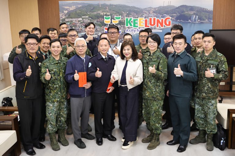 春節前夕慰勞國軍　基隆副市長邱佩琳致贈加菜金感謝官兵辛勞