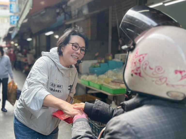 黃偵琳徒步掃街深入高雄左楠巷弄　以行動展現即戰力迎戰2026