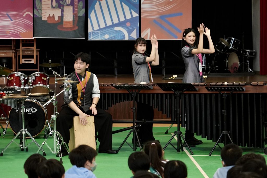 擊樂文教基會透過迷你音樂會帶領學生體驗打擊樂的美好圖左至右葉立偉老師屠德沅老師林宸帆老師 - 報新聞 Mega News