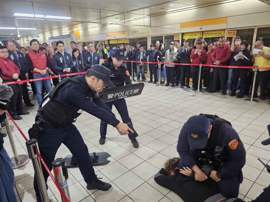 S 187105304 1024x768 1