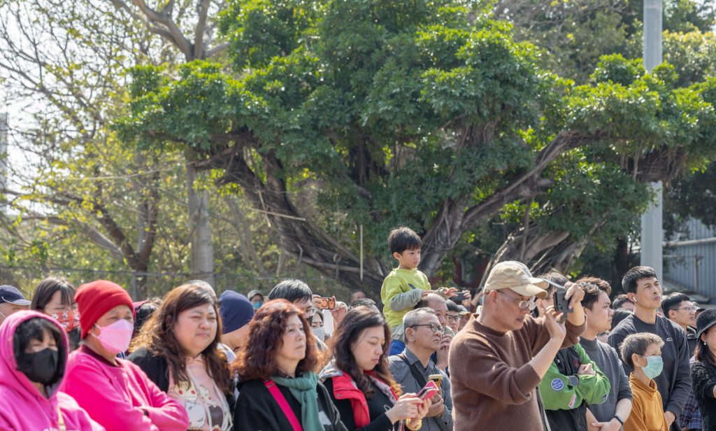 總統前往永貞宮參香發放福袋00001 - 報新聞 Mega News