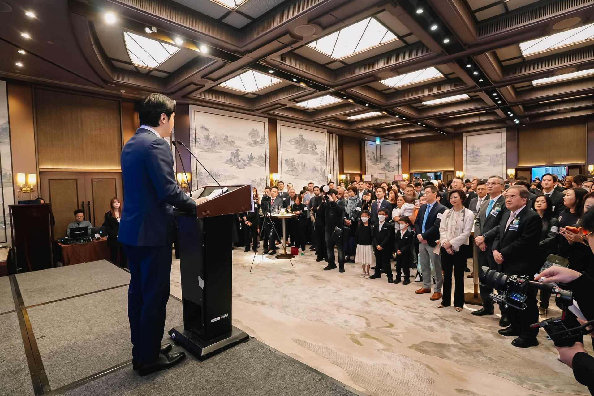 全仁醫療集團日前舉辦十周年慶典，並獲多位政商界名人、業界好友到場祝賀，場面盛況空前。