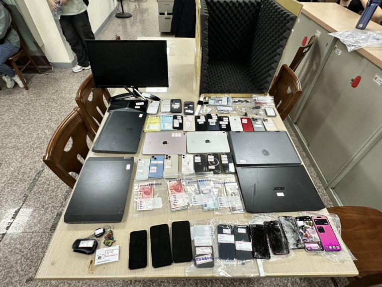 假扮中國公安跨海詐騙華人　刑事局破台中三處詐欺機房逮15人