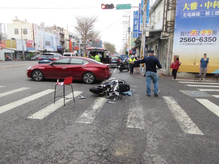 豐原警處理神岡交通事故　機車騎士多處擦傷無生命危險