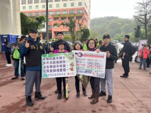 i台灣2.0安樂社區全民健走暨身心障礙健走活動 基四警到場識詐宣導 10 三 21