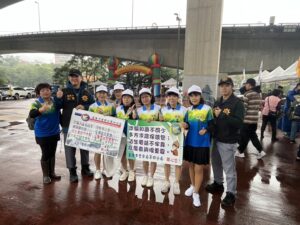 i台灣2.0安樂社區全民健走暨身心障礙健走活動 基四警到場識詐宣導 11 四 8