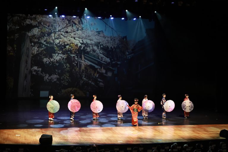 雞籠文化藝術節熱鬧開跑　城隍廟結合反詐宣導吸引民眾參與