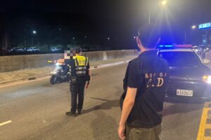 強化臨檢防制酒毒駕 基警守護用路人安全 40 MEITU 20260527 174043996 300x200 1