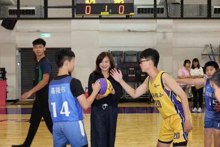 基隆銘傳盃國小籃球邀請賽熱血登場　6校百名小將齊聚切磋球技