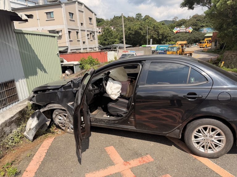 苗栗警巡邏查獲雙通緝犯　52歲男子持海洛因遭逮送辦