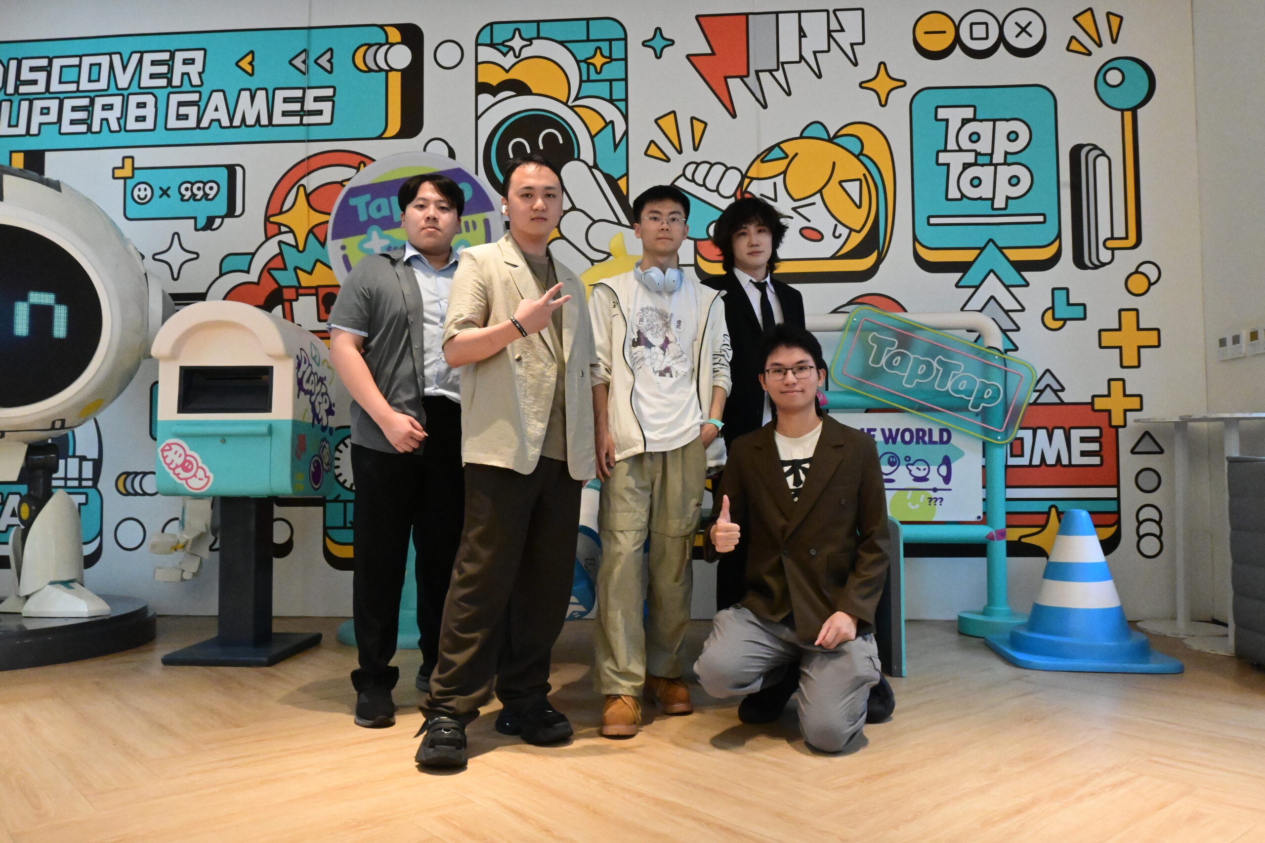 鈍物娛樂攜《告白完就逃跑》V2赴上海TapTap取經拚眾籌 兩岸青年跨境協作進軍遊戲業 15 DSC 1587 scaled