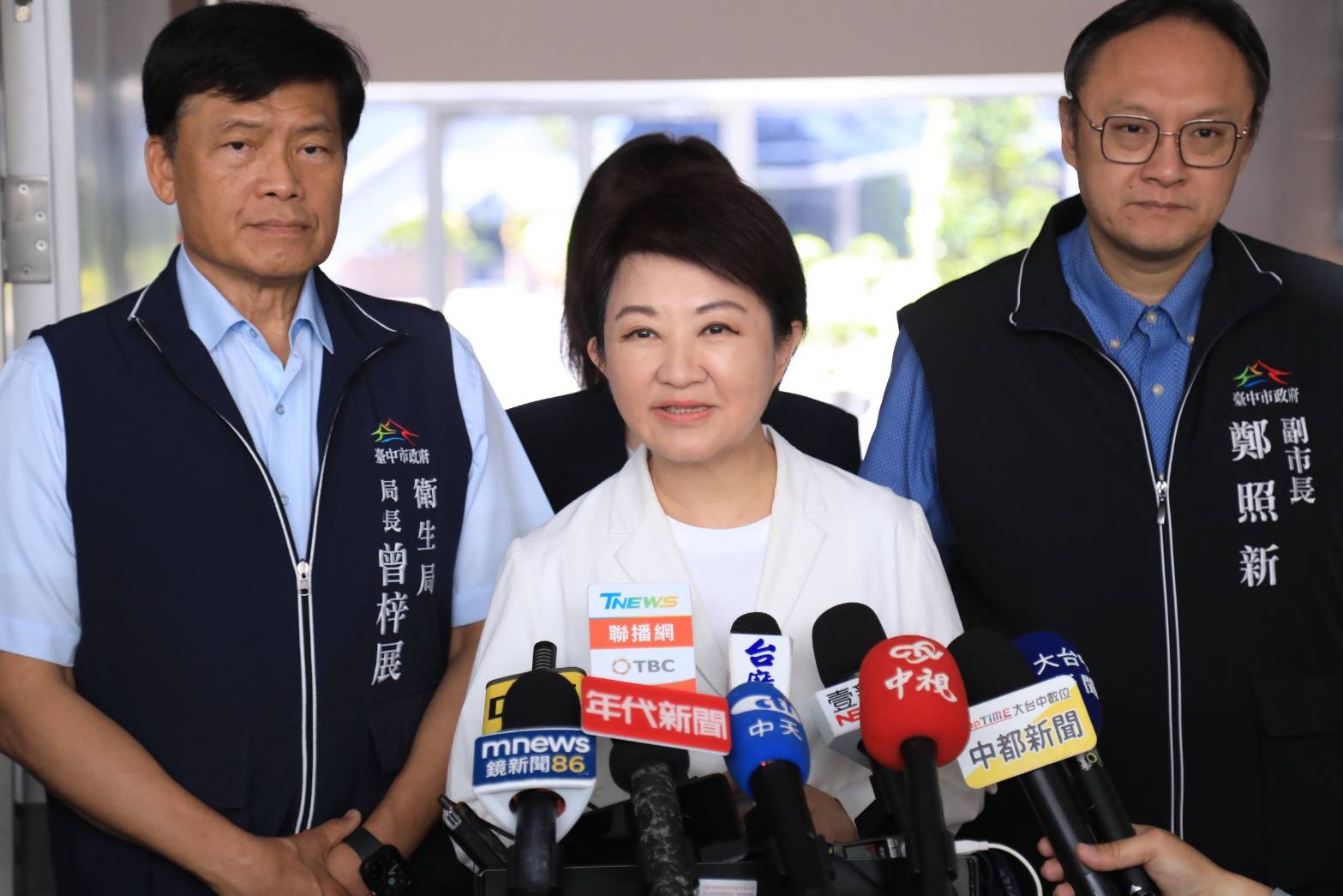 蘋果芬普寧殘留標準提高6倍 盧秀燕批「受到什麼壓力」籲衛福部挺起脊梁 38 265668
