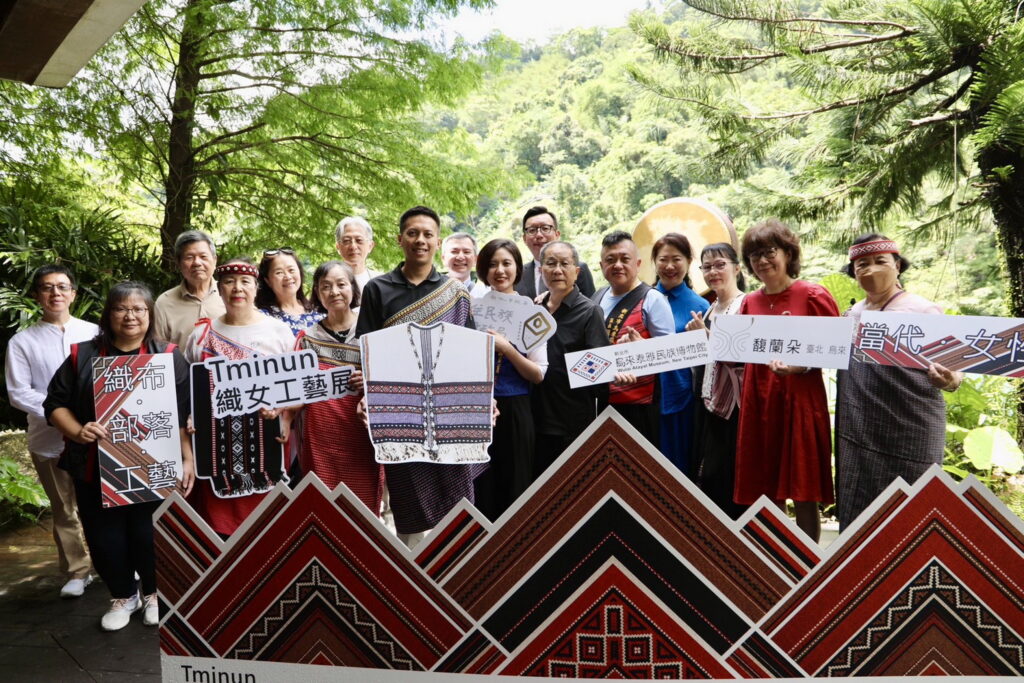 《Tminun織女工藝展》走出泰博館 新北原民局攜手烏來溫泉飯店打造文化新展場 29 S 59097300 0
