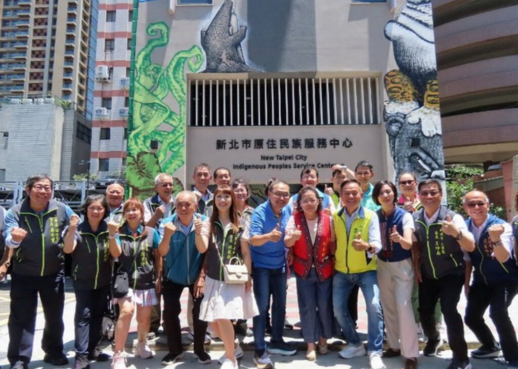 侯友宜視察新北原民服務中心改造工程 特色外牆彩繪Q版雲豹山林好朋友搶先亮相 32 %E5%9C%96%E7%89%8710