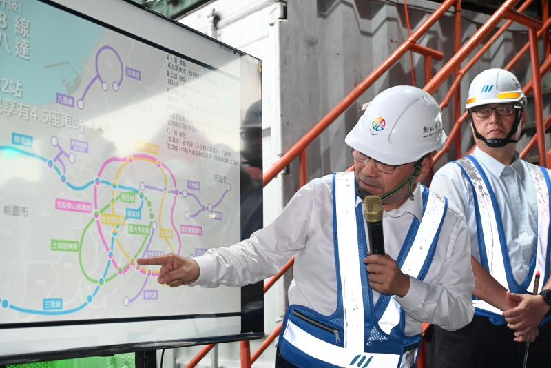 三鶯線通車帶動路網升級 新北打造四環八線捷運新藍圖 15 《圖說》市長侯友宜公布四環八線藍圖。〈捷運局提供〉