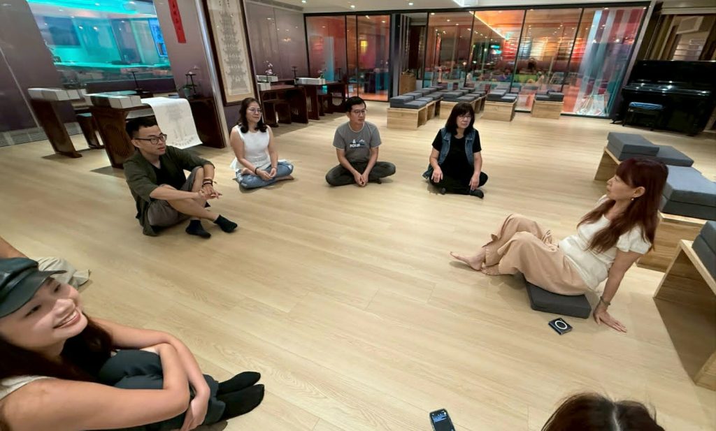 在空無中體驗真實 EPIC劇場中「隱形物」的表演訓練 在空無中體驗真實 EPIC劇場中「隱形物」的表演訓練