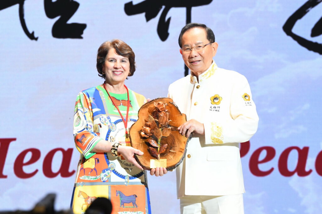 賴索托前首相與厄瓜多前總統同台祝賀 肯定太極門60年推動和平與良心文化 9 p4
