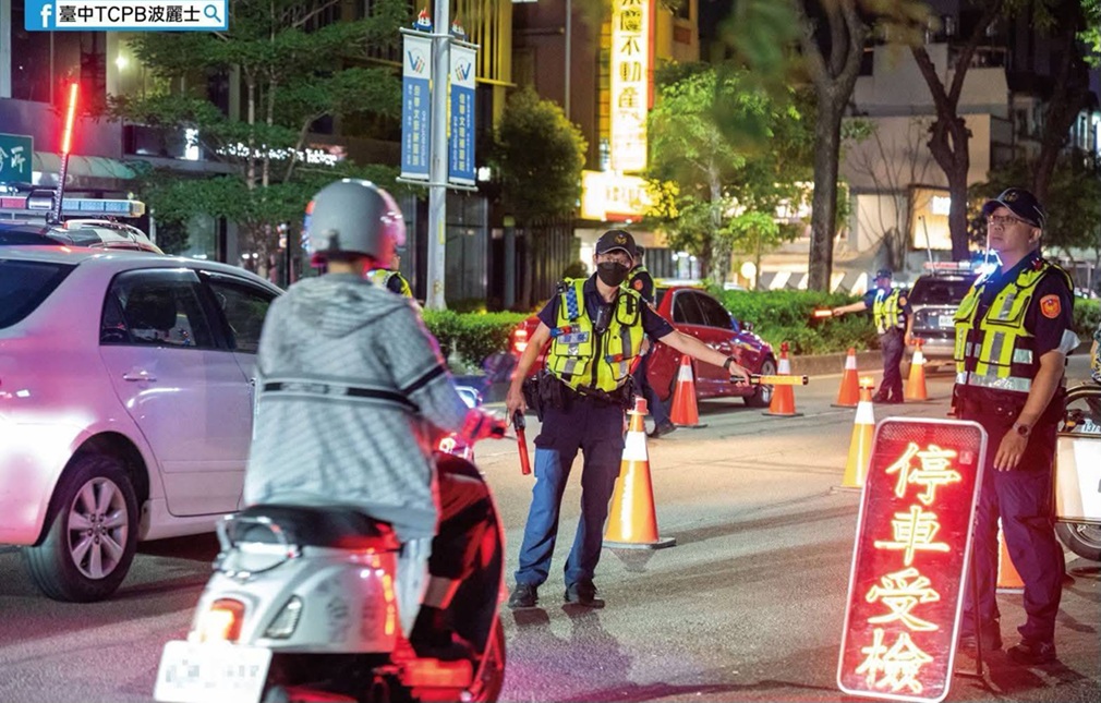 ▲圖說:中市警方全面導入「毒品唾液快速篩檢試劑」,符合毒駕羈押要件者,由檢方聲請預防性羈押 (圖/台中市政府 提供)