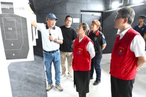縣長徐榛蔚視察花蓮縣警察局綜合體技館 關心員警訓練安全與場地改善 48 %E4%B8%89 12