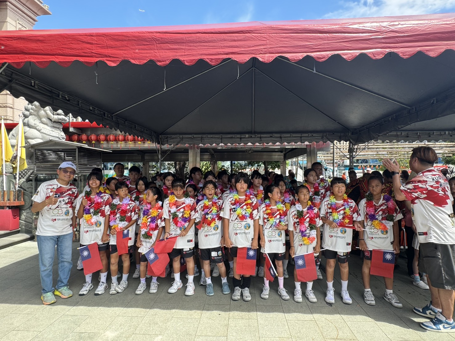 五股之光榮耀國際!成州國小手球隊斬獲西班牙雙冠 8月18日下午車隊遊街慶祝