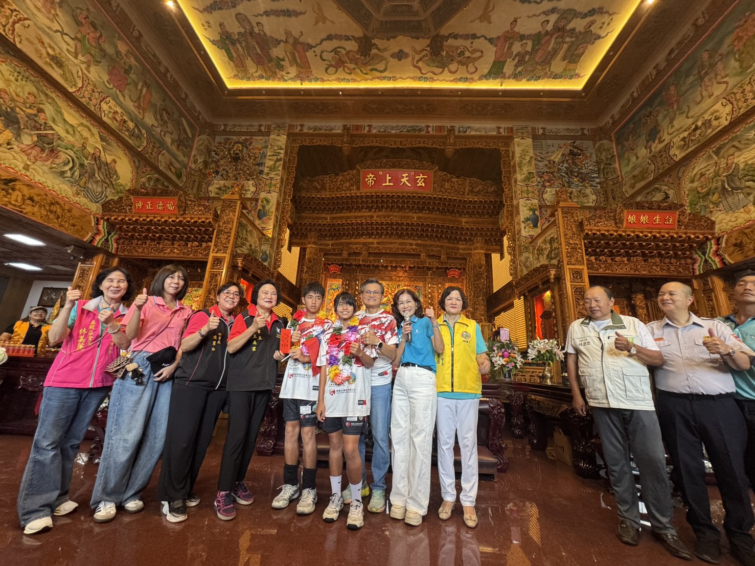 五股之光榮耀國際!成州國小手球隊斬獲西班牙雙冠 8月18日下午車隊遊街慶祝
