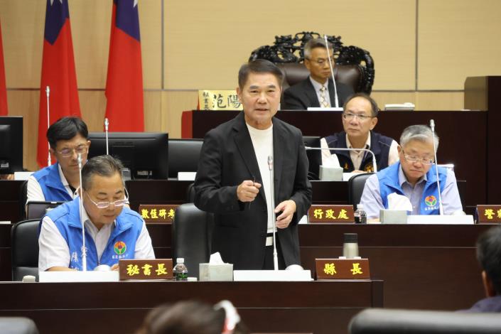 議會臨時會閉幕 縣長強調教育為重不分黨派共同努力