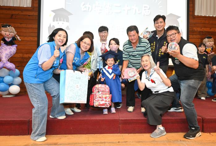 幼安教養院第29屆畢業典禮 33位畢業生奉茶感謝師恩