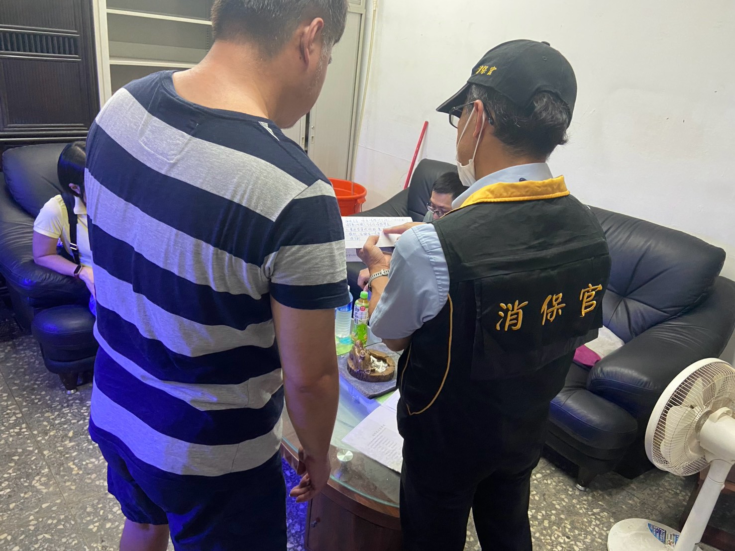 新北市政府全面查核到府收垃圾業者,確保市民遠離預付陷阱