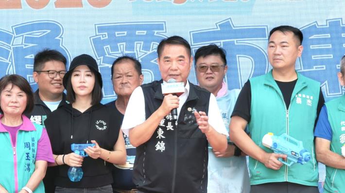 通霄舉辦節能減碳暨交通安全宣導 縣長鍾東錦到場與鄉親同樂