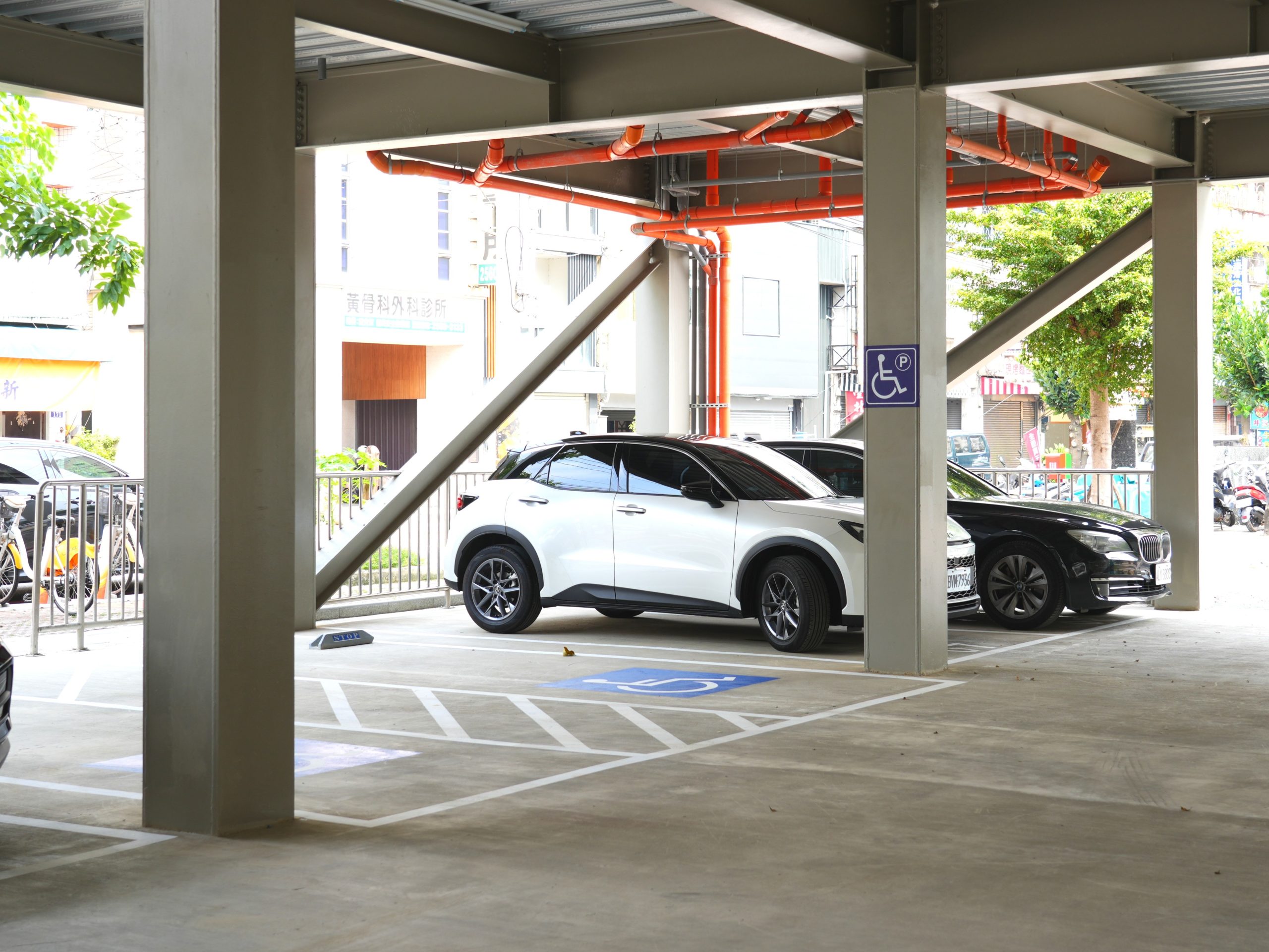 停車、活動空間雙升級!大雅雅楓停車場增建啟用 民政局長:有限空間創造多元服務