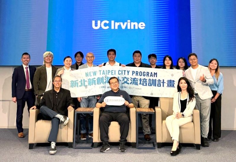 前進洛杉磯實戰傳成果 新北青創5團隊敲定合作 5 《圖說》新北團隊前往南加州創新生態重鎮 UCI Beall Applied Innovation 進行實地參訪,精準對接在地深科技與產學合作資源。〈青年局提供〉